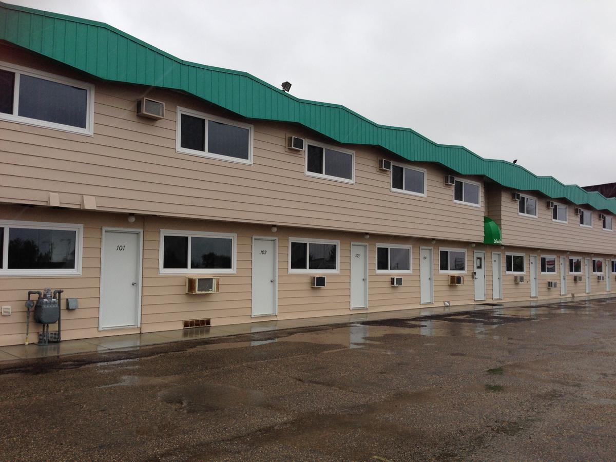 Plains Motor Inn Stettler エクステリア 写真
