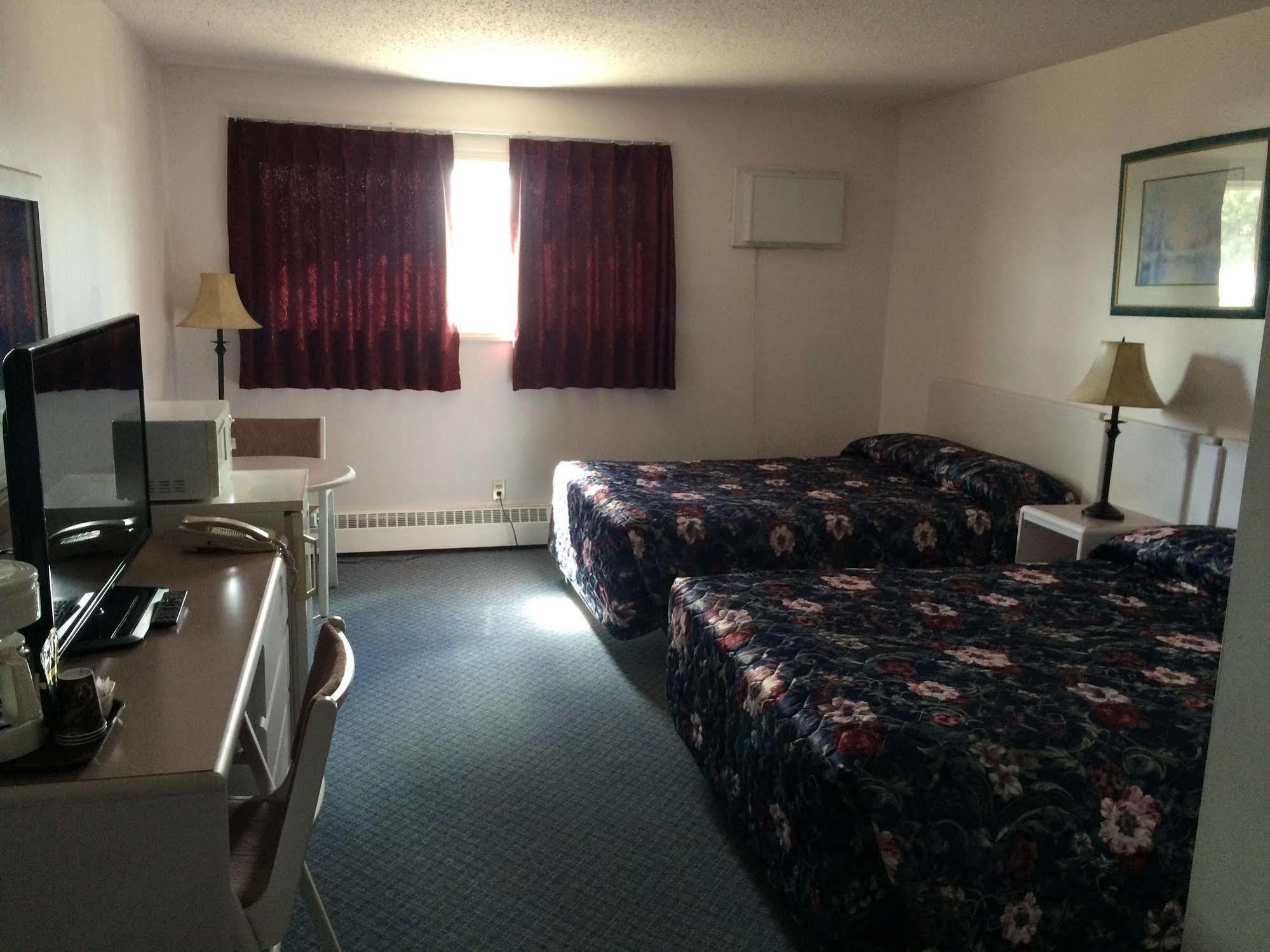 Plains Motor Inn Stettler エクステリア 写真